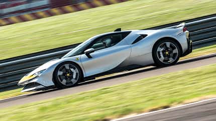 Ferrari SF 90 Assetto Fiorano, Fahrbericht Ferrari SF 90 Assetto Fiorano, Exterieur/Interieur