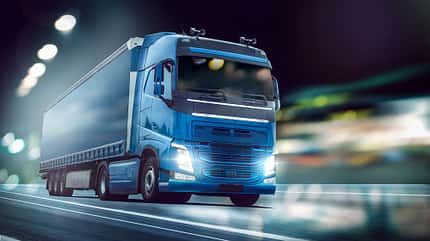 Weniger Unfälle durch smarte Logistik LKW Exterieur/Interieur