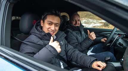 Alfa Romeo F1 Fahrer Valtteri Bottas Guanyu Zhou Alfa Romeo F1 Fahrer Valtteri Bottas Guanyu Zhou