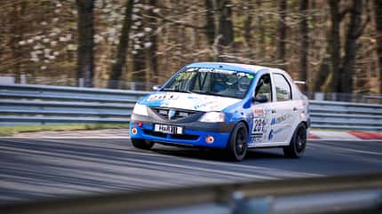 Dacia Logan - Startnummer #281 - SP3 - NLS 2022 - Langstreckenmeisterschaft - Nürburgring - Nordschleife Dacia Logan - Startnummer #281 - SP3 - NLS 2022 - Langstreckenmeisterschaft - Nürburgring - Nordschleife