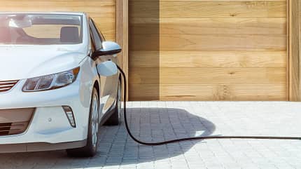 HUK-COBURG E-Auto-Versicherung, Advertorial, 05/2022 HUK-COBURG E-Auto-Versicherung