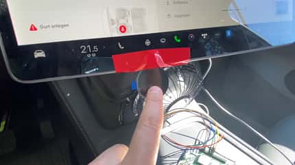 Tesla Schildererkennung, Verkehrszeichenerkennung, Selbstbau, Youtuber, Bastler, Leo Tiedt, 07/2022 Selbstgebaute Verkehrszeichen-Erkennung