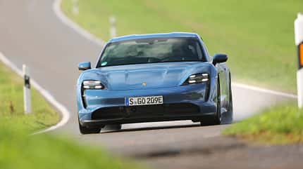 Audi e-tron GT Quattro, Porsche Taycan 4s, Vergleichstest ams2422 Porsche Taycan 4s
