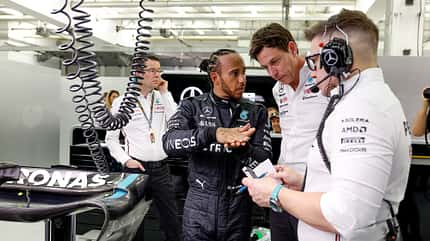 Lewis Hamilton - Toto Wolff - Mercedes - GP Bahrain 2023 Lewis Hamilton - Toto Wolff - Mercedes - GP Bahrain 2023