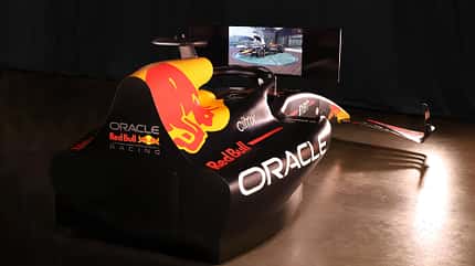 Red Bull - Renn-Simulator - Memento Exclusives Red Bull - Renn-Simulator - Memento Exclusives