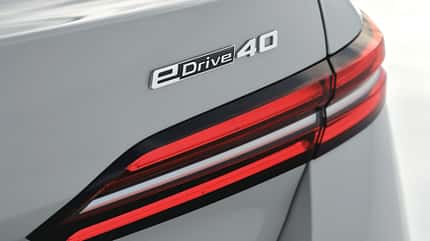 BMW i5 eDrive40 / M60 xDrive 2023 BMW i5 eDrive40 / M60 xDrive 2023