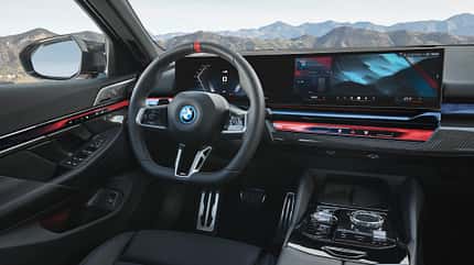 BMW i5 eDrive40 / M60 xDrive 2023 BMW i5 eDrive40 / M60 xDrive 2023