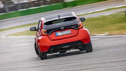 Audi TT 45 TFSI Quattro, Toyota GR Yaris, VT ams1223 Toyota GR Yaris