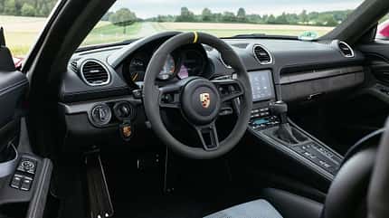 Porsche 718 Spyder RS