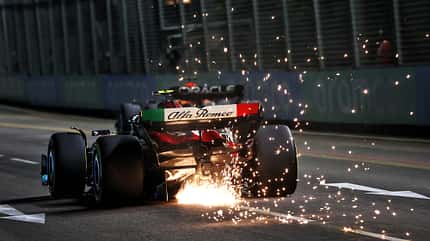 Guanyu Zhou - Alfa Romeo - Formel 1 - GP Singapur - Freitag - 15.9.2023 Guanyu Zhou - Alfa Romeo - Formel 1 - GP Singapur - Freitag - 15.9.2023