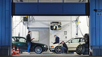 TechnikProfi, Fahrwerkstechnik, Vergleich, Sportfahrwerke, Stabilisatoren, Federn, Werkshalle TechnikProfi_2023_24_02_20