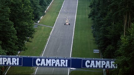 Hockenheimring, alte Strecke, Hockenheim, Hardtwald, historische Formel 1 Ein Ferrari beim Deutschland GP 1987.