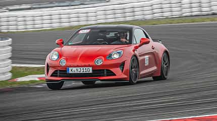 2/2023,Dino Eisele,Motor Presse Stuttgart GmbH & Co KG,Sport Auto Perfektionstraining Alpine Sport Auto Perfektionstraining 2023