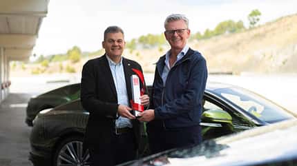 Dr. Matthias Rabe CTO Bentley Motors und Gerd Stegmaier Best Cars Dr. Matthias Rabe CTO Bentley Motors und Gerd Stegmaier Best Cars