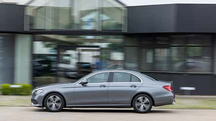 gebrauchtwagen, gebraucht, second hand, mercedes, mercedes-benz, 213, w213, e-klasse, werkstatt, hebebühne, diesel Gebrauchtwagencheck Mercedes W 213