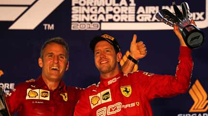 Iñaki Rueda - Sebastian Vettel - Ferrari - Formel 1 - GP Singapur 2019 Iñaki Rueda - Sebastian Vettel - Ferrari - Formel 1 - GP Singapur 2019