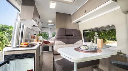 Kaufberatung guenstige Campingbusse (2025) Campingbusse (2025) CHAUSSON V 594 L FIRST LINE Camper