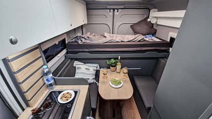 Kaufberatung guenstige Campingbusse (2025) Campingbusse CLEVER VANS DUO 540 Sitzgruppe