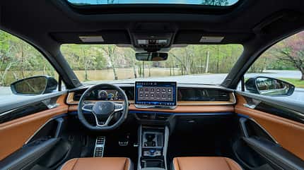 VW Tiguan SEL R-Line Turbo, Neuvorstellung, New York Auto Show 2025, 04/2025 VW Tiguan SEL R-Line Turbo