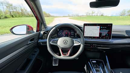 VW Golf GTI Autobahn, kings red metallic, US-Version, Modelljahr 2025, 04/2025 VW Golf GTI Autobahn