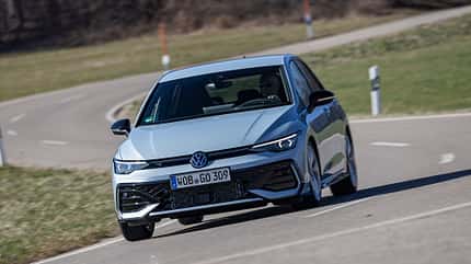 VW Golf 1.5 TSI und Cupra Leon 1.5 eTSI, AMS Vergleichstest, ams1025 VW Golf 1.5 TSI