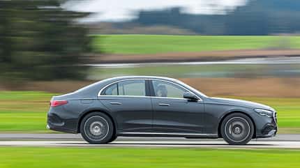 Assistenzsysteme Mercedes, Nio, Volvo, Tesla
