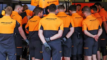 McLaren - Mechaniker - Sichtschutz - Formel 1 - 2024 McLaren - Mechaniker - Sichtschutz - Formel 1 - 2024