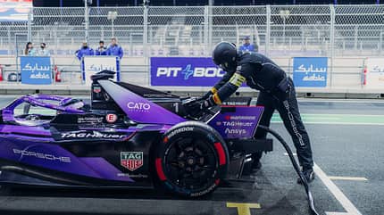 Formel E 2024/2025 - Porsche - Pit-Boost Formel E 2024/2025 - Porsche - Pit-Boost