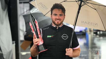 Formel E 2024/2025 - Tokio Rennen 1 - Oliver Rowland - Nissan Formel E 2024/2025 - Tokio Rennen 1 - Oliver Rowland - Nissan