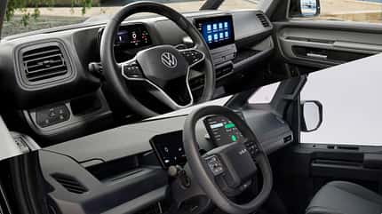 05/2025 Kaltvergleich Kia PV5 vs. VW ID. Buzz Cockpit