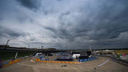 Formel E 2024/2025 - Berlin Rennen 1 - Mitch Evans - Jaguar