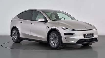 07/2025, Tesla Model Y Sechssitzer China Tesla Model Y Sechssitzer China