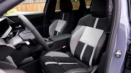 Opel Grandland Electric AWD Update Opel Grandland Electric AWD, Sitze