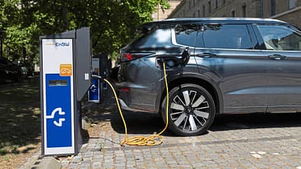 Mitsubishi Outlander, ET, ams1825 Mitsubishi Outlander, Ladestation