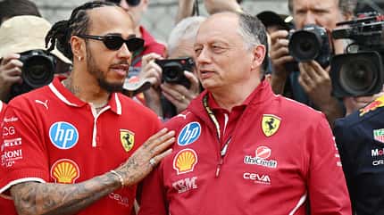 Lewis Hamilton - Frédéric Vasseur - Ferrari - Formel 1 - Saison 2025 Lewis Hamilton - Frédéric Vasseur - Ferrari - Formel 1 - Saison 2025