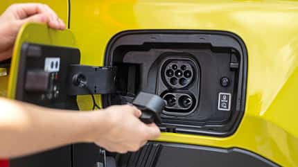 Fiat Grande Panda Elektro, Ladebuchse