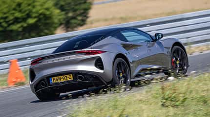 Lotus Emira Turbo SE