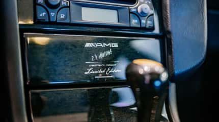 Mercedes E 60 AMG, Mercedes-Museum, Youngtimer-Ausstellung, 10/2025 Mercedes E 60 AMG