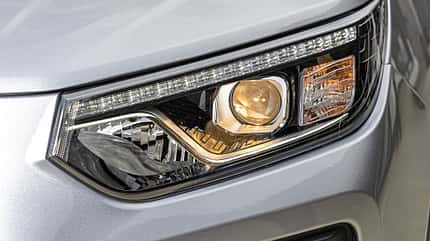 KGM Tivoli, Scheinwerfer