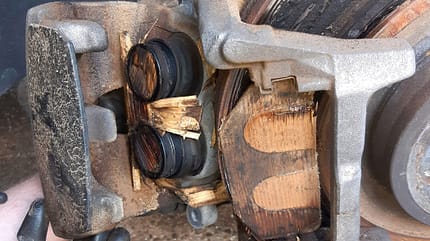 10/2025, Bremsbeläge aus Holz Bremsbeläge aus Holz