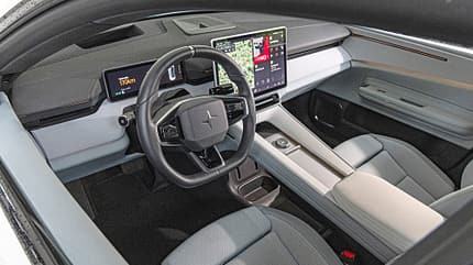 Polestar 4, Cockpit