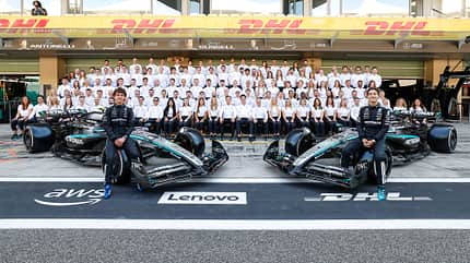 Mercedes - Teamfoto - GP Abu Dhabi 2025 Mercedes - Teamfoto - GP Abu Dhabi 2025