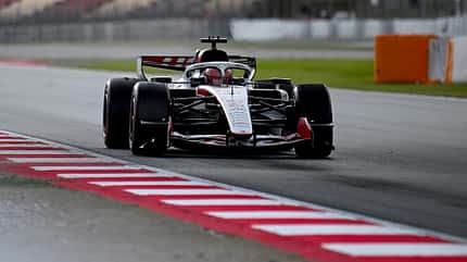 Esteban Ocon - Haas - Barcelona-Test - 2026