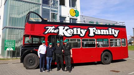 04/2026 Kelly Family Doppeldecker Bus