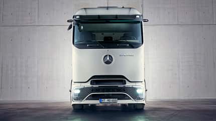 Mercedes-Benz Trucks erweitert E-Truck-Portfolio um neue eActros Lowliner-VarianteMercedes-Benz Trucks expands its e-truck portfolio with new eActros Lowliner variant