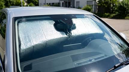 Sonnenschutzfolie im Auto