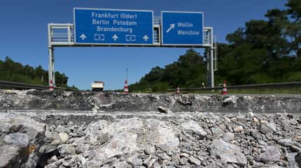Blow-up Autobahn A2 Hitze
