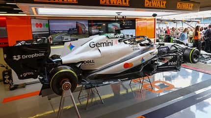McLaren - Garage - GP England 2026 McLaren - Garage - GP England 2026