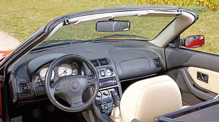 MGF, Cockpit