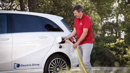10/2014 Mercedes B-Klasse Electric Drive Fahrbericht 10/2014 Mercedes B-Klasse Electric Drive Fahrbericht
